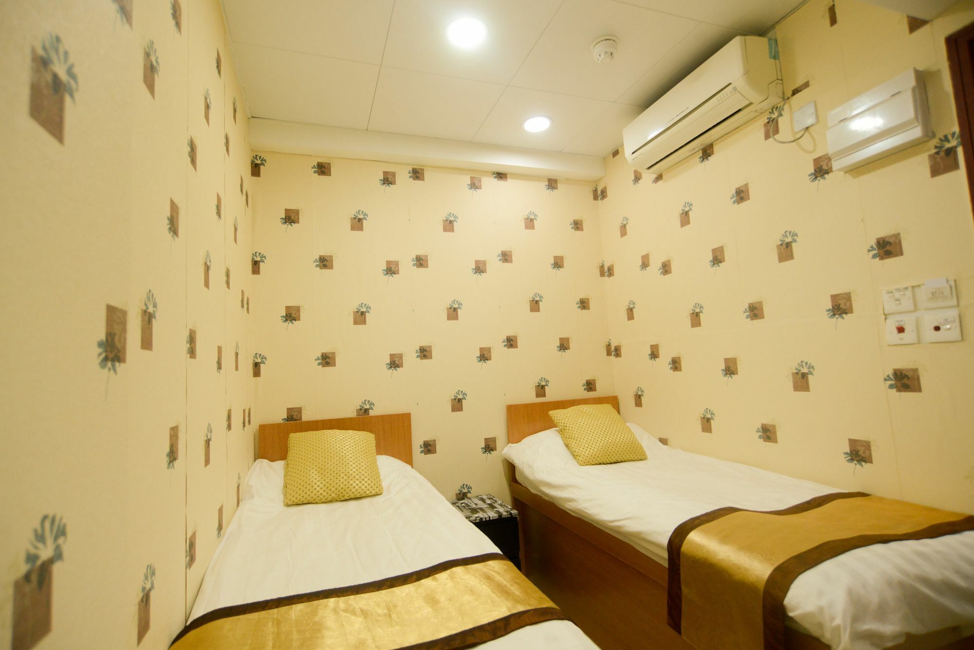 8 Days Boutique Hotel Kaulung Kültér fotó
