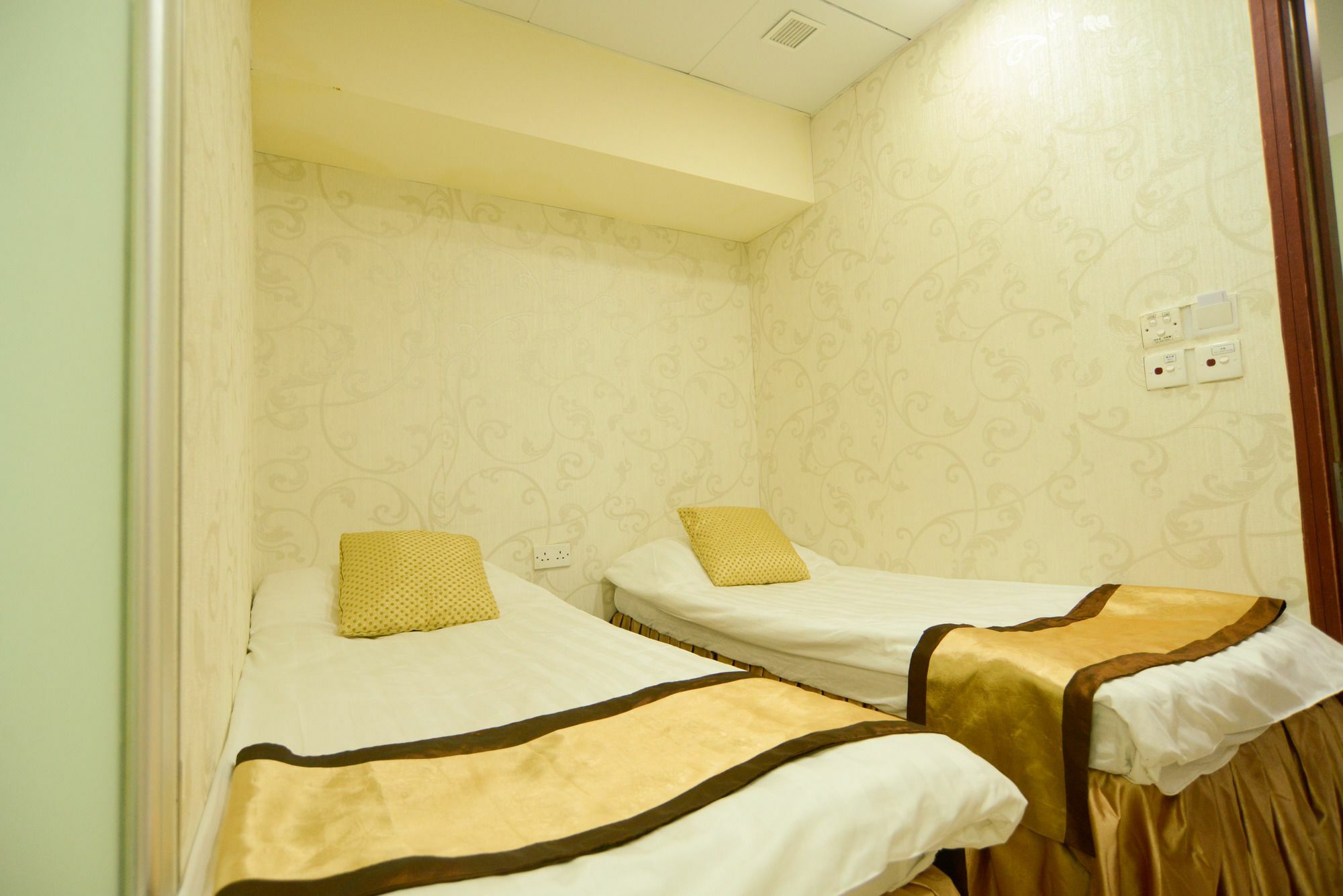 8 Days Boutique Hotel Kaulung Kültér fotó